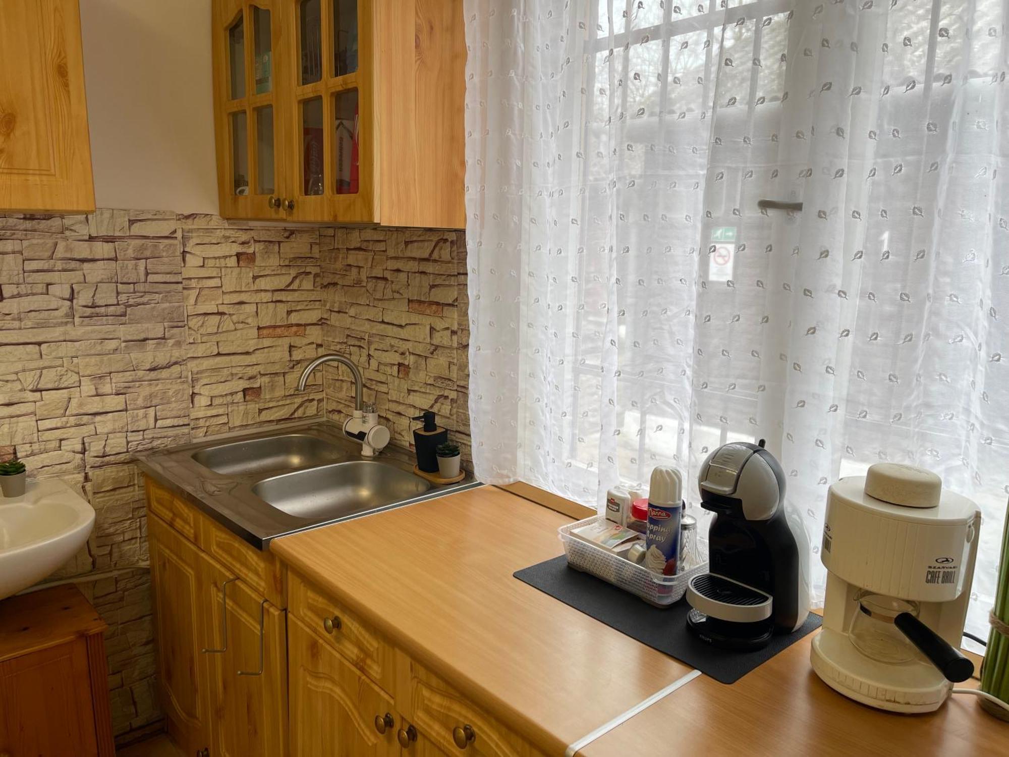 Campsite Edes Alom Nyiregyhaza-sosto